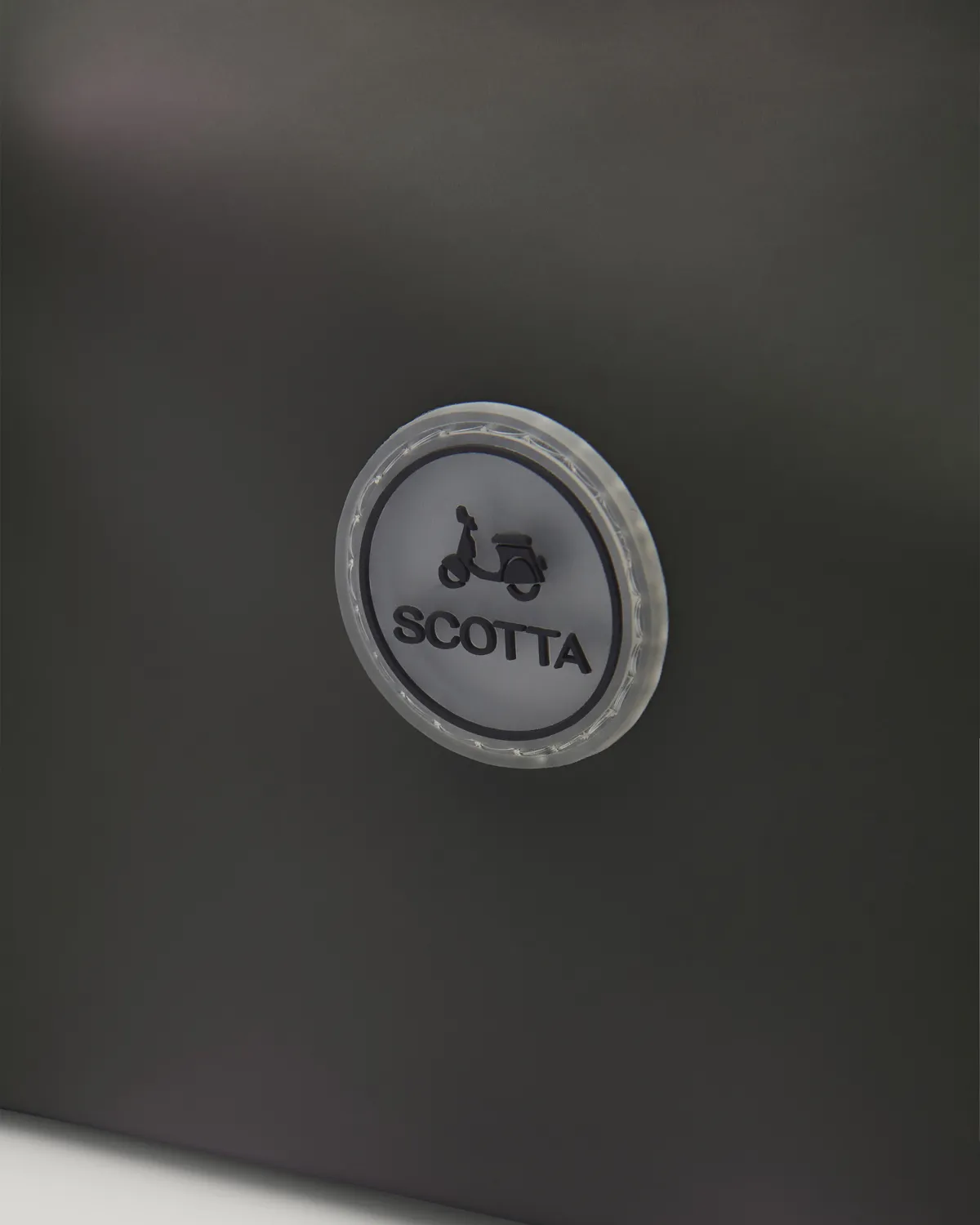 Mochila rainy khaki - Image 6